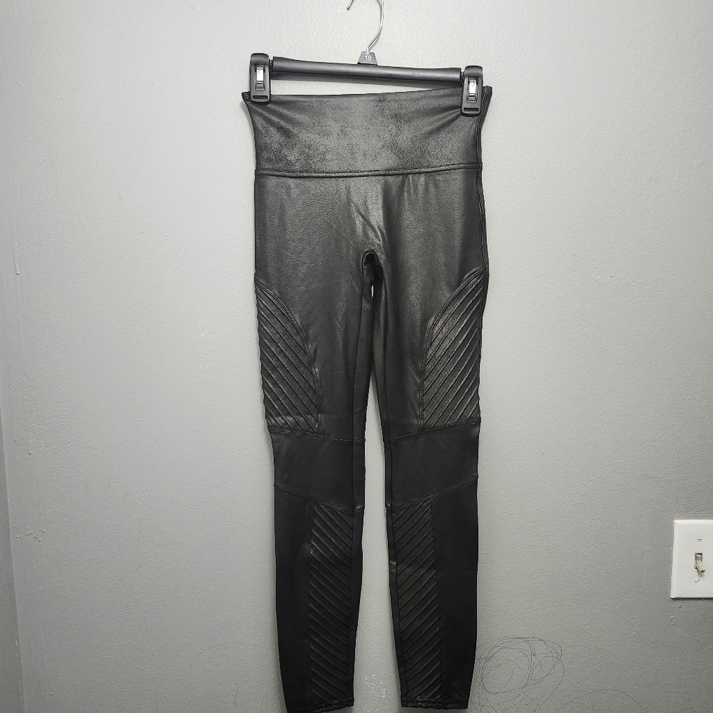 Spanx women's moto faux leather leggings size S/P black
